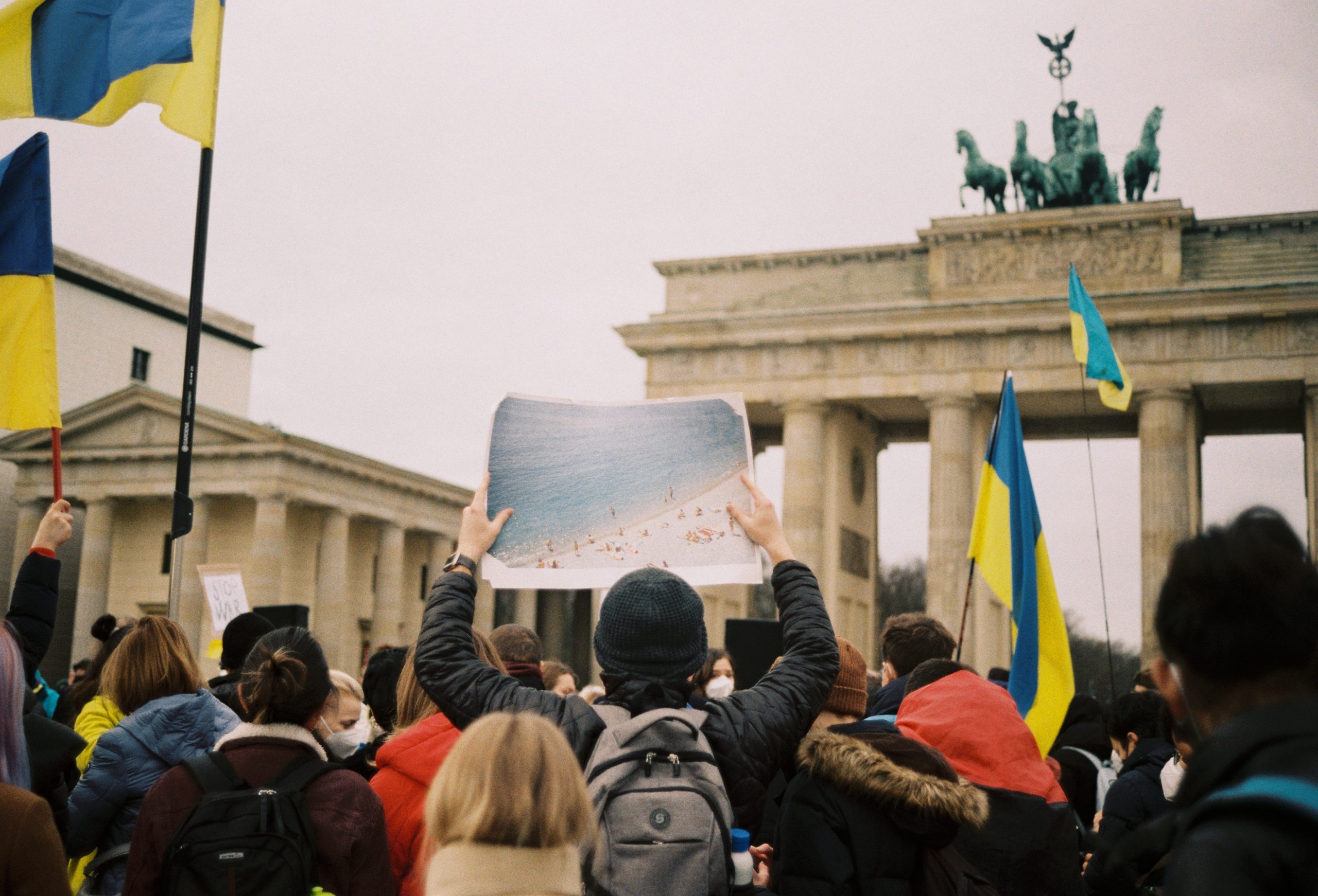 Ukrai­ni­sches Berlin: Die Stadt als gelb-blauer Symbolraum